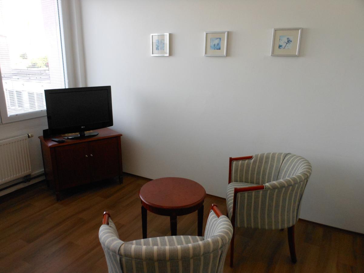 Koleje Ujep Hostel Ústí nad Labem Buitenkant foto